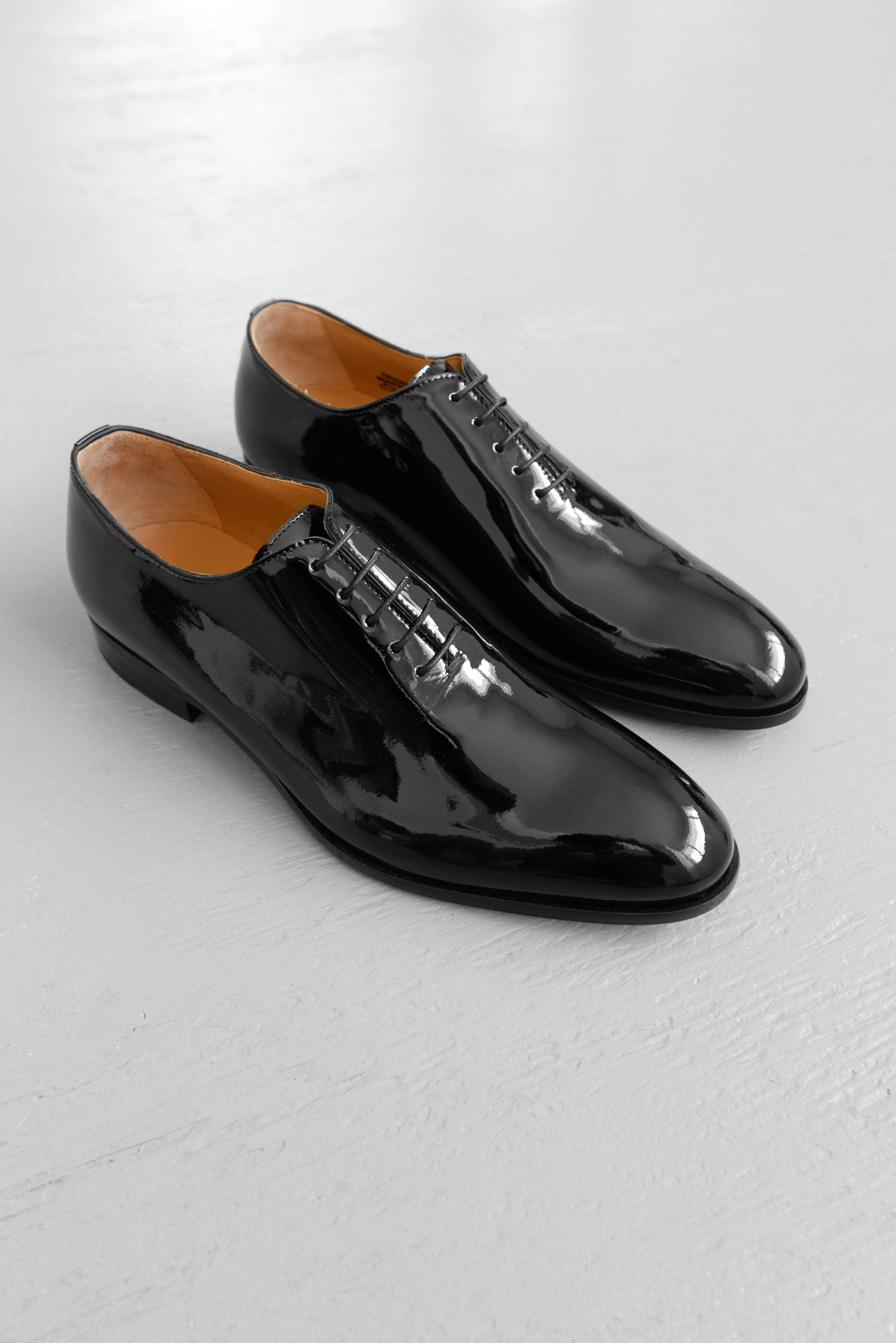 Wholecut Oxford Plain Toe Black Patent - Image 4